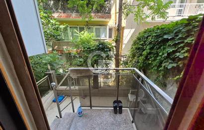 TARİHİ ASANSÖRDE BAHÇELİ GENİŞ 1+1 SATILIK DAİRE