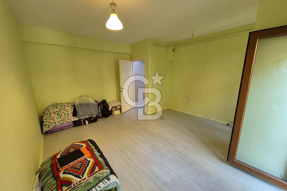 TARİHİ ASANSÖRDE BAHÇELİ GENİŞ 1+1 SATILIK DAİRE