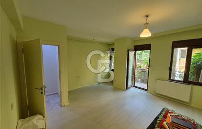 TARİHİ ASANSÖRDE BAHÇELİ GENİŞ 1+1 SATILIK DAİRE