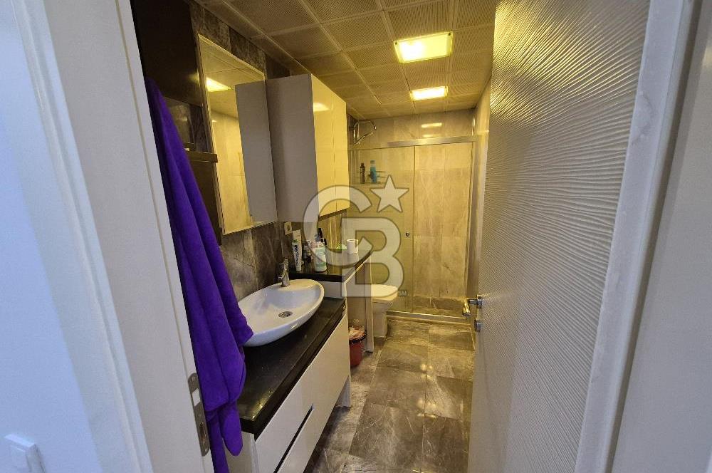 TARİHİ ASANSÖRDE BAHÇELİ GENİŞ 1+1 SATILIK DAİRE