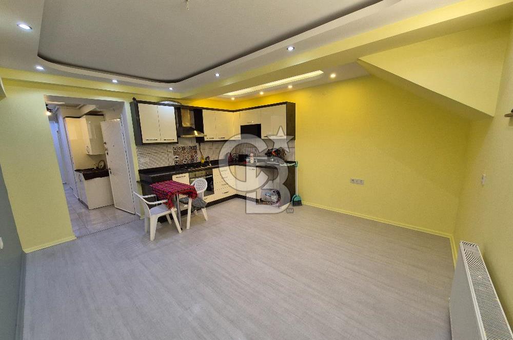TARİHİ ASANSÖRDE BAHÇELİ GENİŞ 1+1 SATILIK DAİRE
