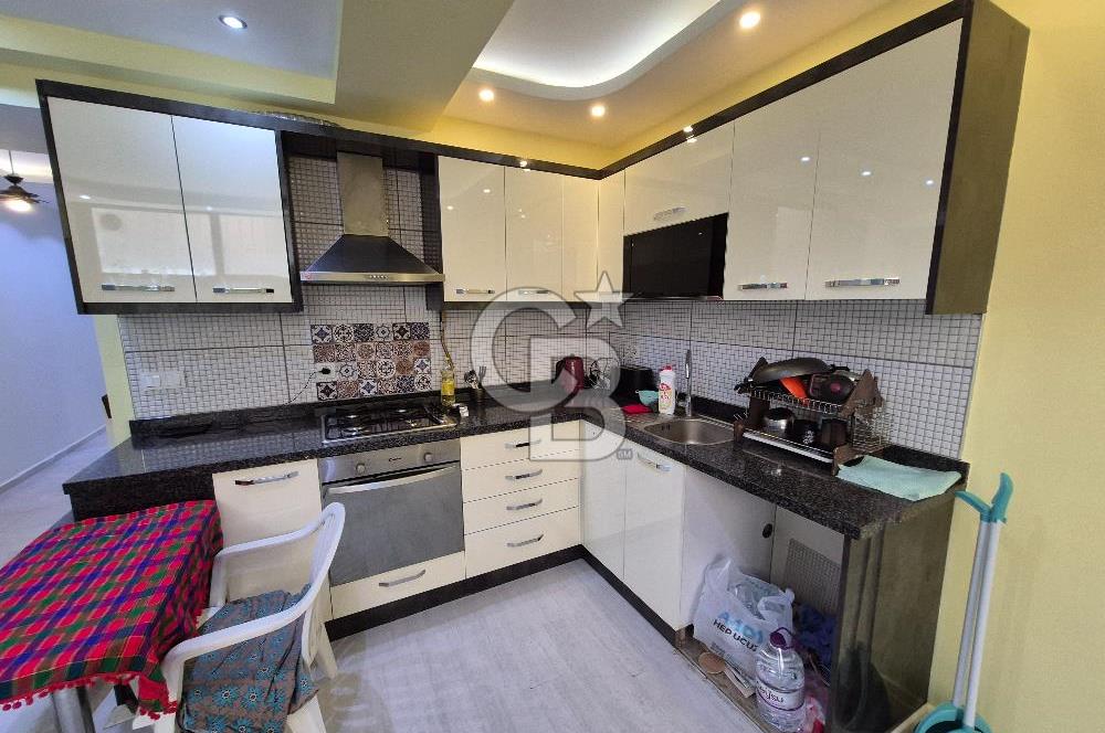 TARİHİ ASANSÖRDE BAHÇELİ GENİŞ 1+1 SATILIK DAİRE