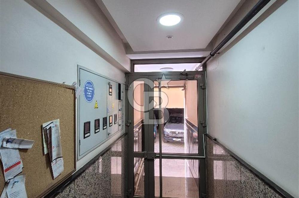 TARİHİ ASANSÖRDE BAHÇELİ GENİŞ 1+1 SATILIK DAİRE