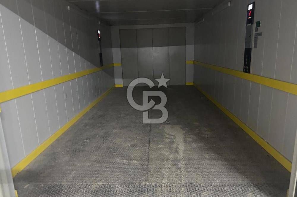 Sancaktepe Merkezde Atatürk Caddesine Cephe Kiralık Plaza Bodrum Katı