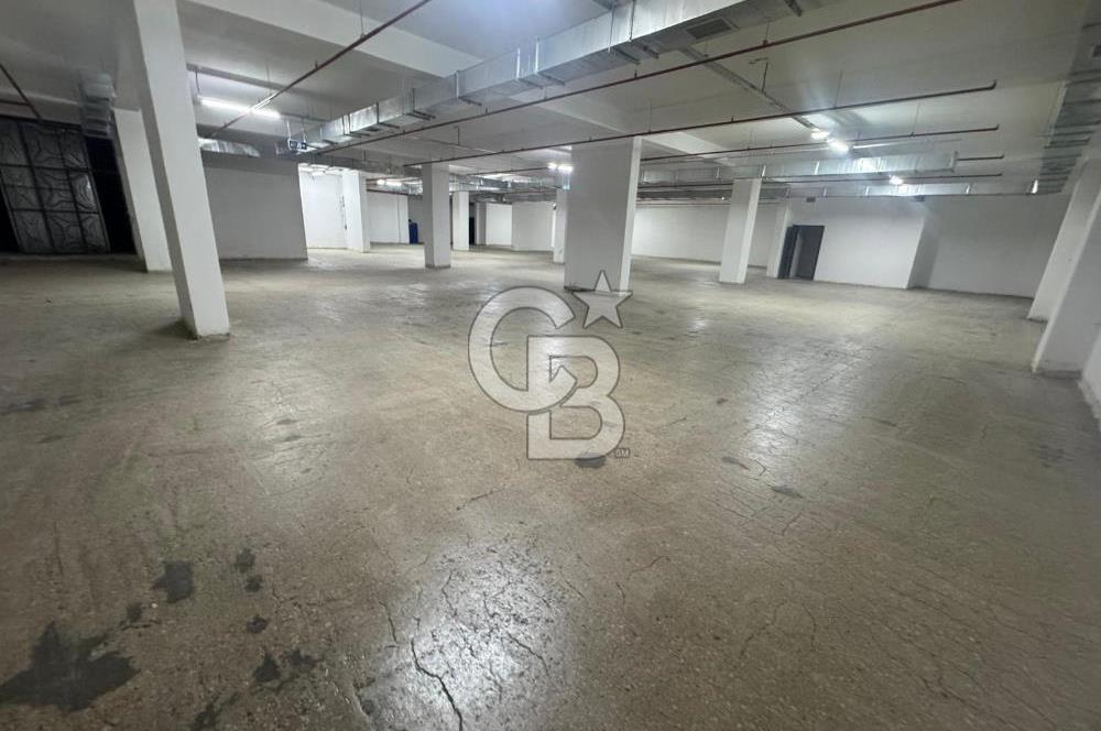 Sancaktepe Merkezde Atatürk Caddesine Cephe Kiralık Plaza Bodrum Katı