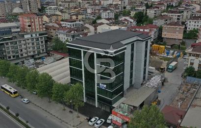 Sancaktepe Merkezde Atatürk Caddesine Cephe Kiralık Plaza Bodrum Katı