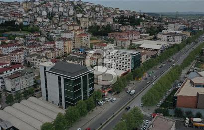 Sancaktepe Merkezde Atatürk Caddesine Cephe Kiralık Plaza Bodrum Katı