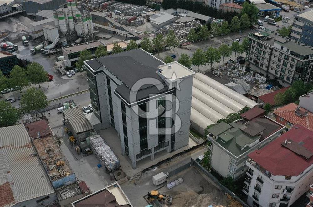 Sancaktepe Merkezde Atatürk Caddesine Cephe Kiralık Plaza Bodrum Katı