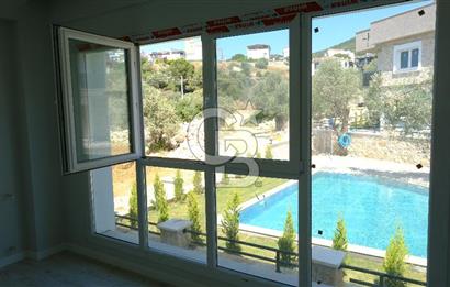 YENİFOÇA OLİVEPARK EVLERİ'NDE HAVUZLU SİTEDE 2+1 SATILIK DAİRE