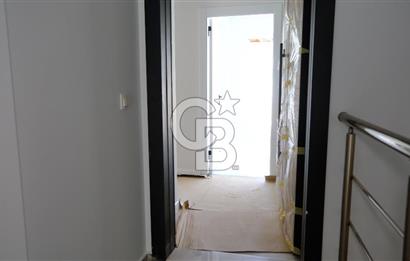 YENİFOÇA OLİVEPARK EVLERİ'NDE HAVUZLU SİTEDE 2+1 SATILIK DAİRE