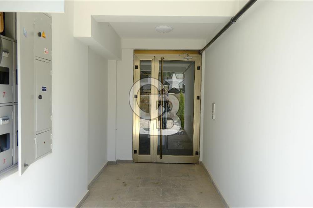 YENİFOÇA OLİVEPARK EVLERİ'NDE HAVUZLU SİTEDE 2+1 SATILIK DAİRE