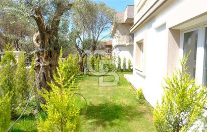 YENİFOÇA OLİVEPARK EVLERİ'NDE HAVUZLU SİTEDE 2+1 SATILIK DAİRE