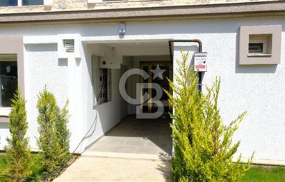 YENİFOÇA OLİVEPARK EVLERİ'NDE HAVUZLU SİTEDE 2+1 SATILIK DAİRE