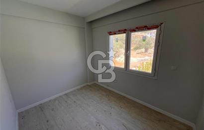YENİFOÇA OLİVEPARK EVLERİ'NDE HAVUZLU SİTEDE 2+1 SATILIK DAİRE