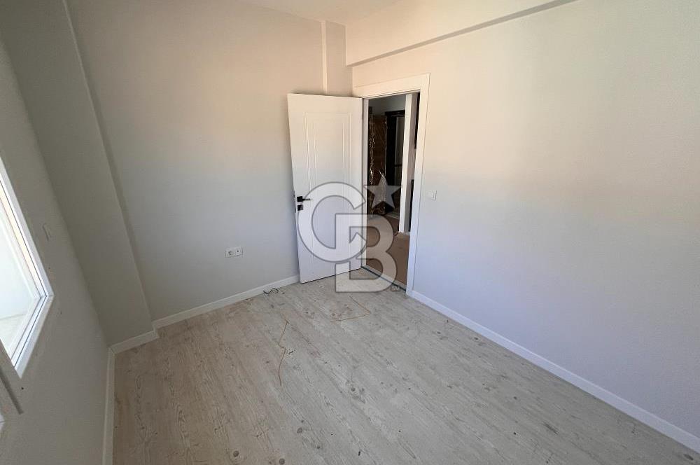 YENİFOÇA OLİVEPARK EVLERİ'NDE HAVUZLU SİTEDE 2+1 SATILIK DAİRE