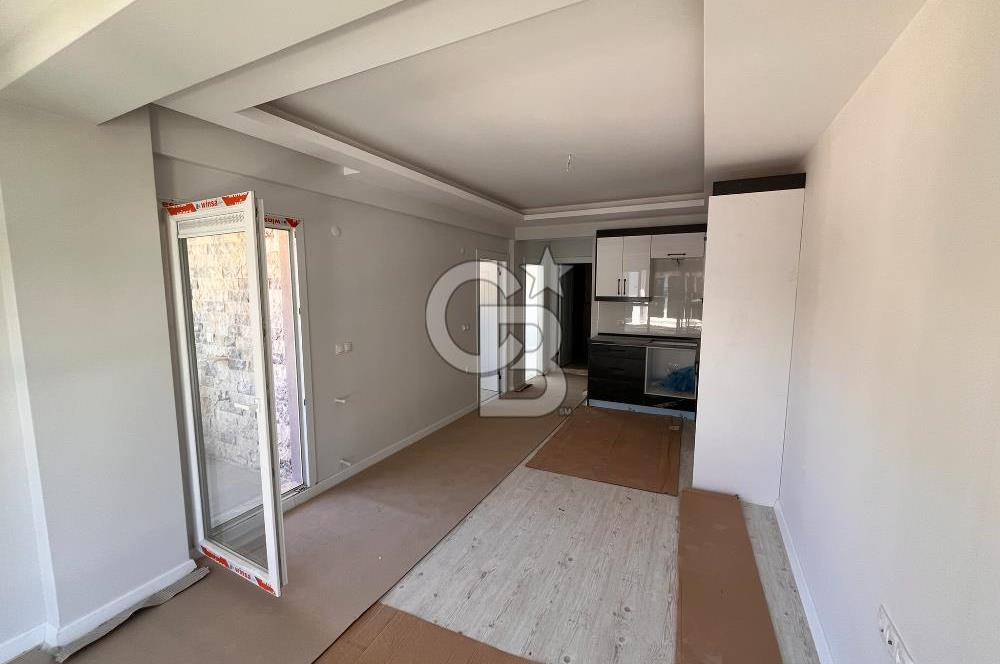 YENİFOÇA OLİVEPARK EVLERİ'NDE HAVUZLU SİTEDE 2+1 SATILIK DAİRE