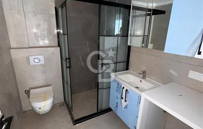 YENİFOÇA OLİVEPARK EVLERİ'NDE HAVUZLU SİTEDE 2+1 SATILIK DAİRE