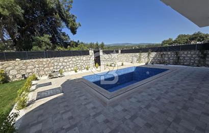 BUCA GÖLET YAKINI SATILIK 4+2 TAM MÜSTAKİL HAVUZLU TRIPLEX VİLLA