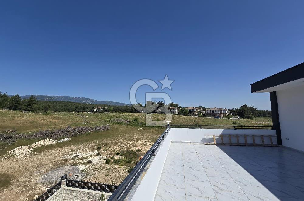 BUCA GÖLET YAKINI SATILIK 4+2 TAM MÜSTAKİL HAVUZLU TRIPLEX VİLLA