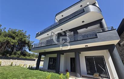 BUCA GÖLET YAKINI SATILIK 4+2 TAM MÜSTAKİL HAVUZLU TRIPLEX VİLLA