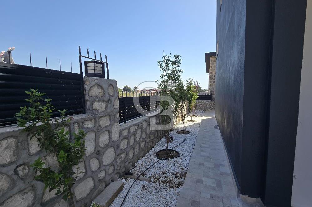 BUCA GÖLET YAKINI SATILIK 4+2 TAM MÜSTAKİL HAVUZLU TRIPLEX VİLLA