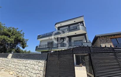 BUCA GÖLET YAKINI SATILIK 4+2 TAM MÜSTAKİL HAVUZLU TRIPLEX VİLLA