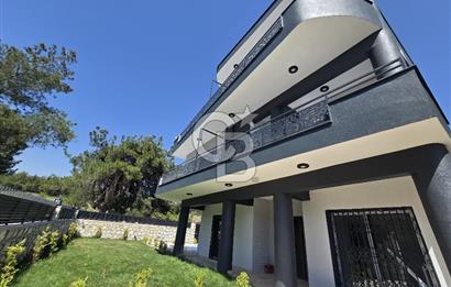 BUCA GÖLET YAKINI SATILIK 4+2 TAM MÜSTAKİL HAVUZLU TRIPLEX VİLLA