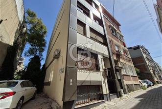 TARİHİ ASANSÖRDE BAHÇELİ GENİŞ 1+1 SATILIK DAİRE