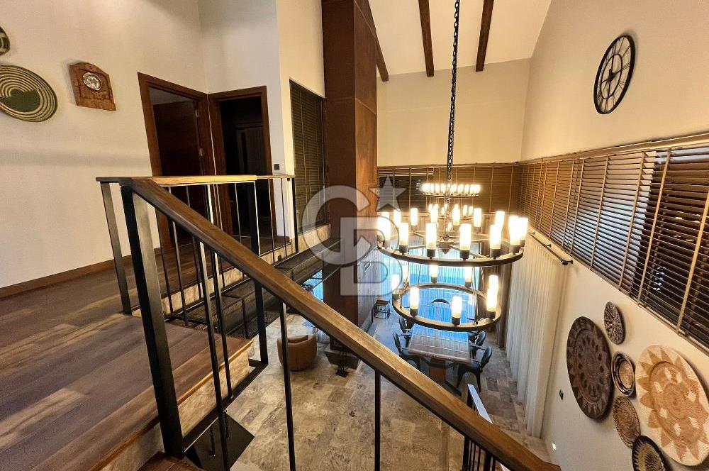 Menderes Yenikōy de 10 Dönüm Arsa İçinde Rüya gibi Villa CB-PH