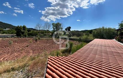 Menderes Yenikōy de 10 Dönüm Arsa İçinde Rüya gibi Villa CB-PH