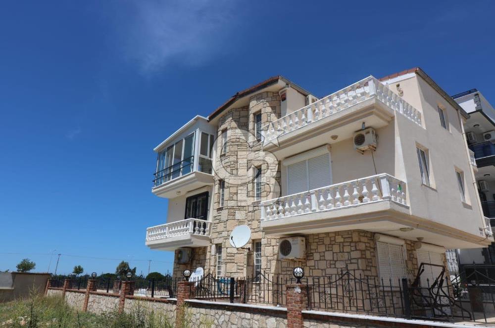 Didim çamlıkta satılık 3+1 villa havuzlu site 