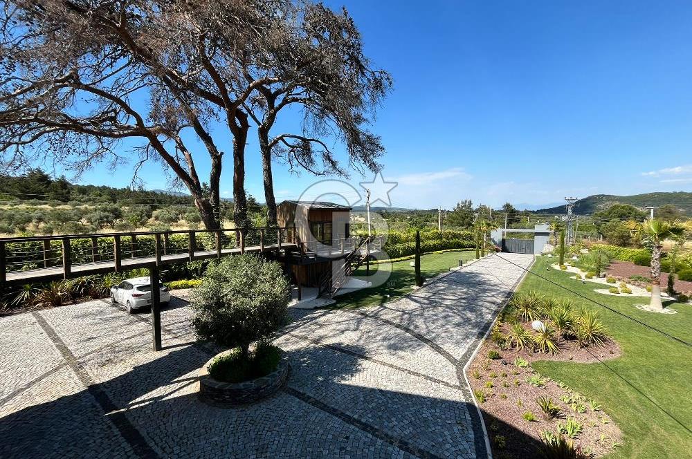 Menderes Yenikōy de 10 Dönüm Arsa İçinde Rüya gibi Villa CB-PH