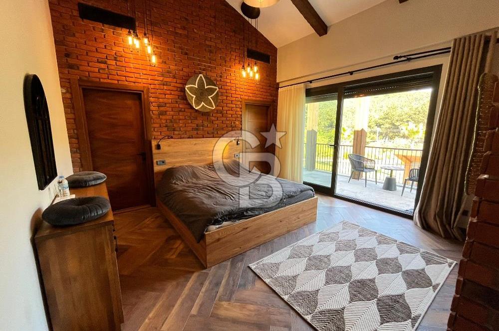 Menderes Yenikōy de 10 Dönüm Arsa İçinde Rüya gibi Villa CB-PH