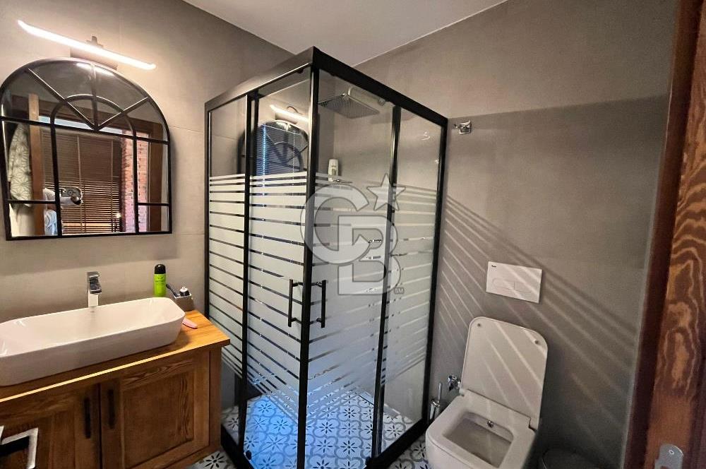 Menderes Yenikōy de 10 Dönüm Arsa İçinde Rüya gibi Villa CB-PH