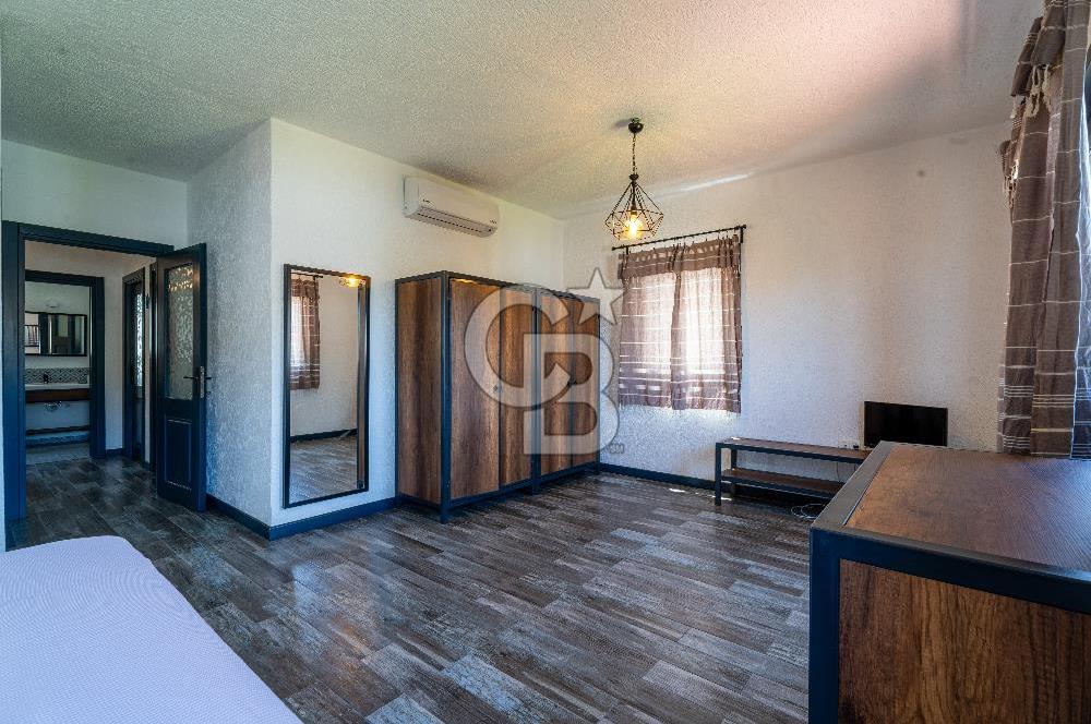Akyarlar Kalekent Sitesi'nde Yenilenmiş 4+1 Villa