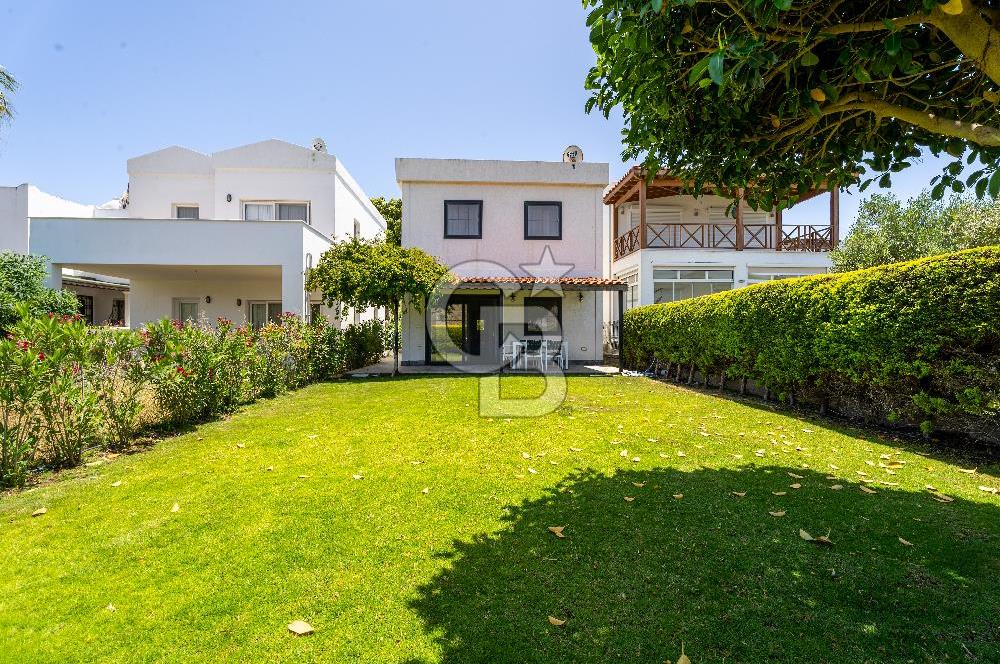 Akyarlar Kalekent Sitesi'nde Yenilenmiş 4+1 Villa
