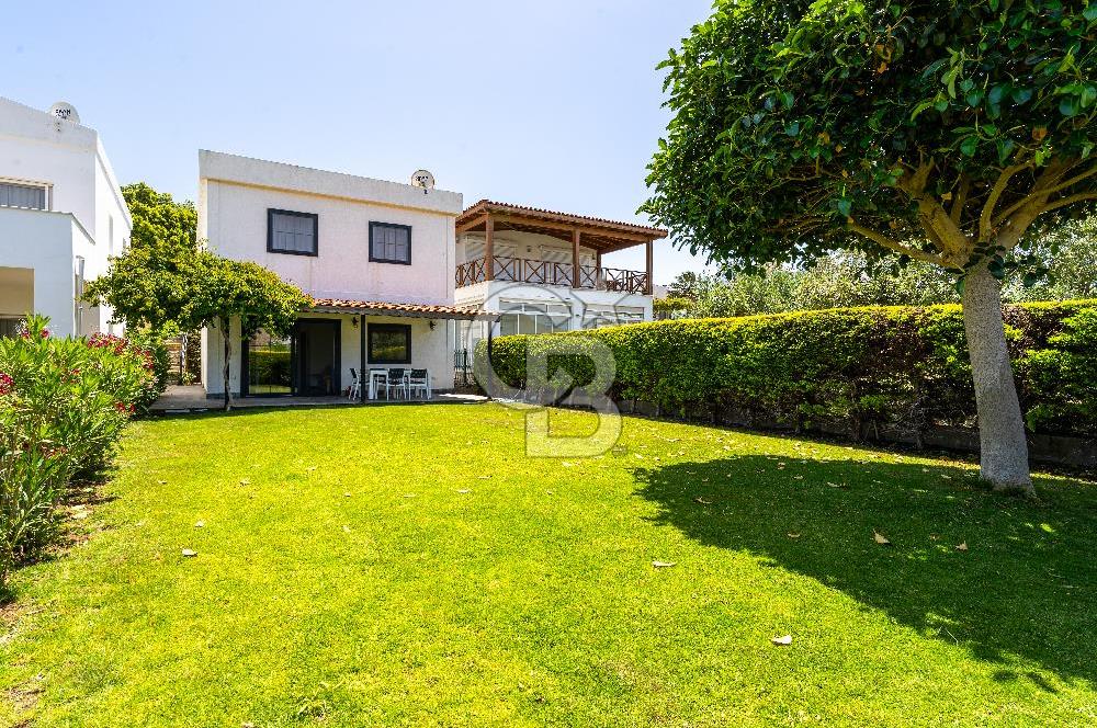 Akyarlar Kalekent Sitesi'nde Yenilenmiş 4+1 Villa