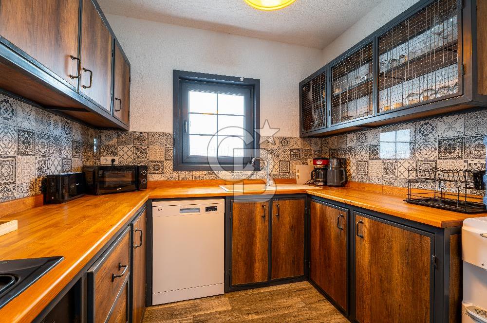 Akyarlar Kalekent Sitesi'nde Yenilenmiş 4+1 Villa