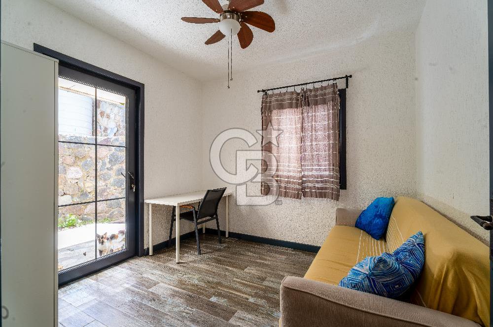 Akyarlar Kalekent Sitesi'nde Yenilenmiş 4+1 Villa