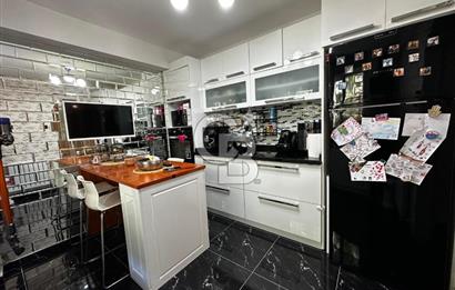 BEYLİKDÜZÜ/ VİLLA GARDEN SİTESİNDE 3 KATLI TRİPLEX DAİRE