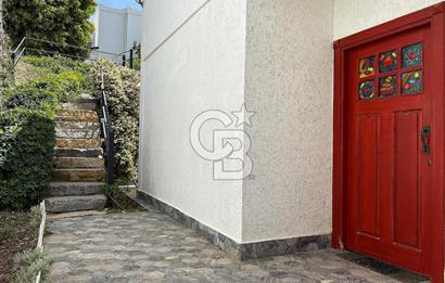 Akyarlar Kalekent Sitesi'nde Yenilenmiş 4+1 Villa