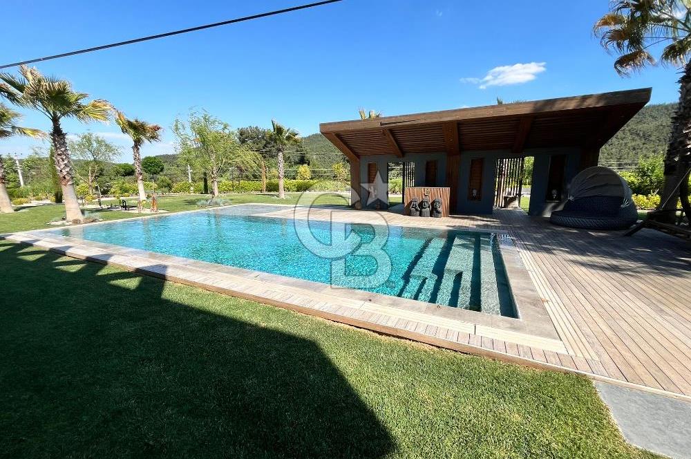 Menderes Yenikōy de 10 Dönüm Arsa İçinde Rüya gibi Villa CB-PH
