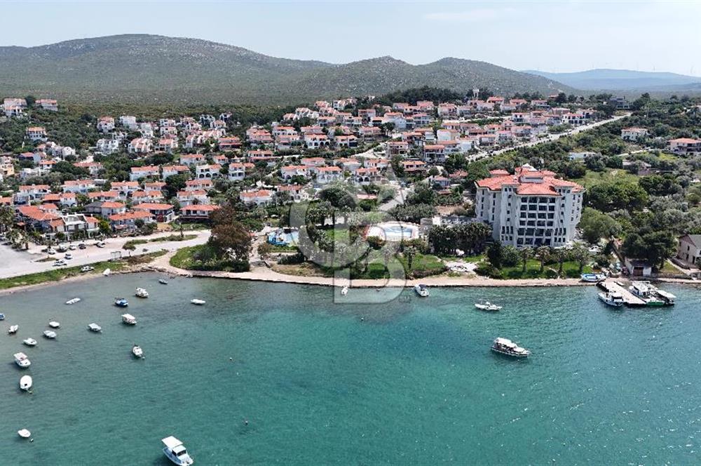 ÇEŞME ILDIR BORNOVALILAR SİTESİNDE  DENİZE 200 METRE SATILIK VİLLA