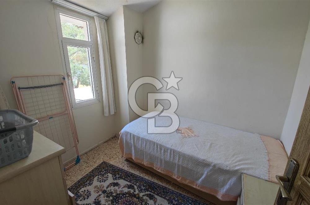 ÇEŞME ILDIR BORNOVALILAR SİTESİNDE  DENİZE 200 METRE SATILIK VİLLA