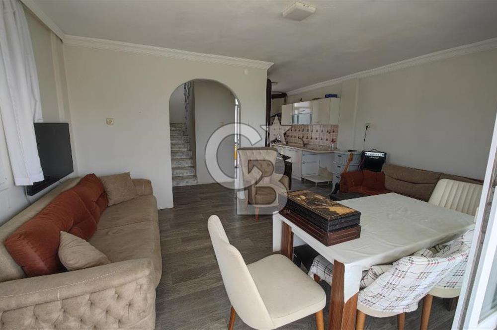 ÇEŞME ILDIR BORNOVALILAR SİTESİNDE  DENİZE 200 METRE SATILIK VİLLA