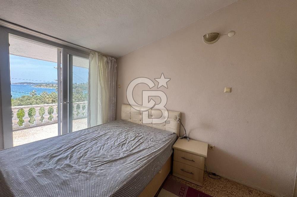 ÇEŞME ILDIR BORNOVALILAR SİTESİNDE  DENİZE 200 METRE SATILIK VİLLA
