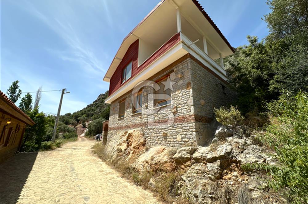 ONU KAPANMAZ DENIZ MANZARALI TAM MUSTAKIL VILLA