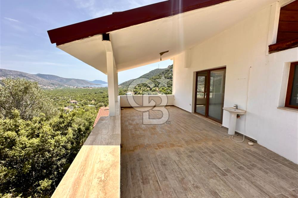 ONU KAPANMAZ DENIZ MANZARALI TAM MUSTAKIL VILLA