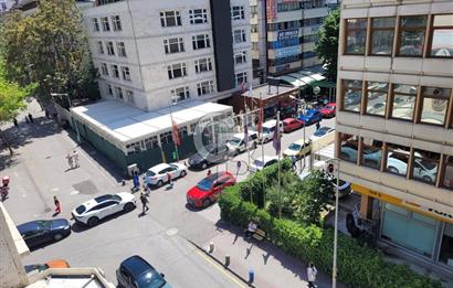 KIZILAY'DA TÜRK-İŞ GENEL MRK YAN BİNASI FIRSAT BÜRO-OFİS