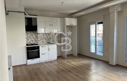 Karşıyaka Sahile Yürüme Mesafesinde Satılık 2+1 Daire